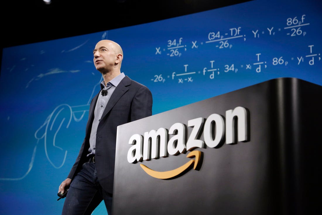Jeff Bezos với amazon