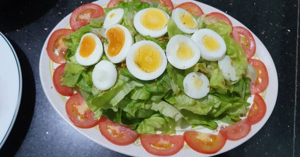 Món salad trứng đơn giản